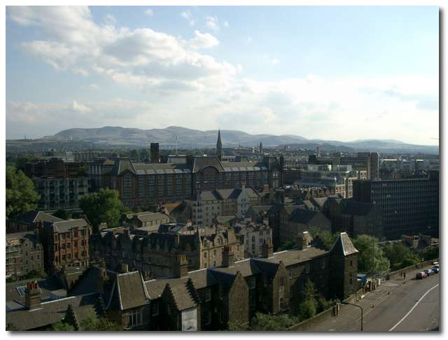 Utsikt från slottet i Edinburgh