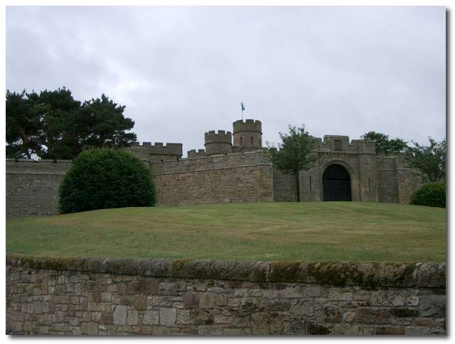Detta slott är ett 1800-talsfängelse
